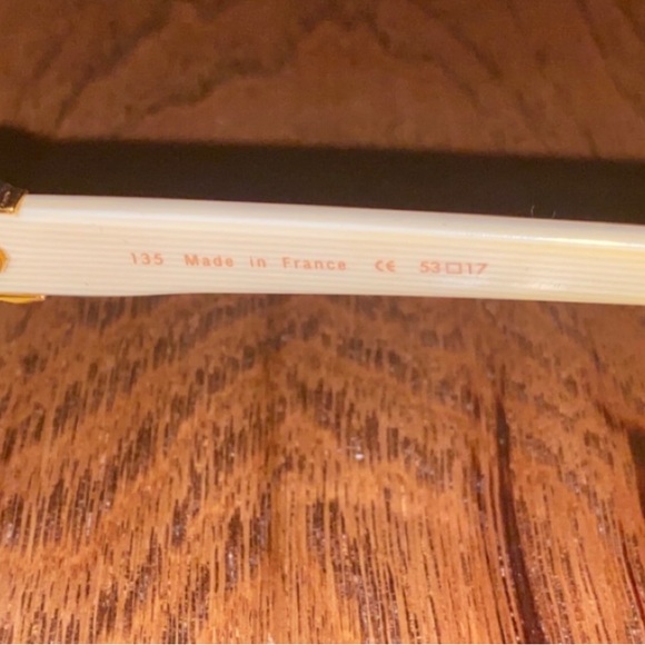 ‼️ 100% AUTHENTIC VINTAGE tan COACH sunglasses with gold accents. LIKE NEW‼️ - Picture 7 of 7